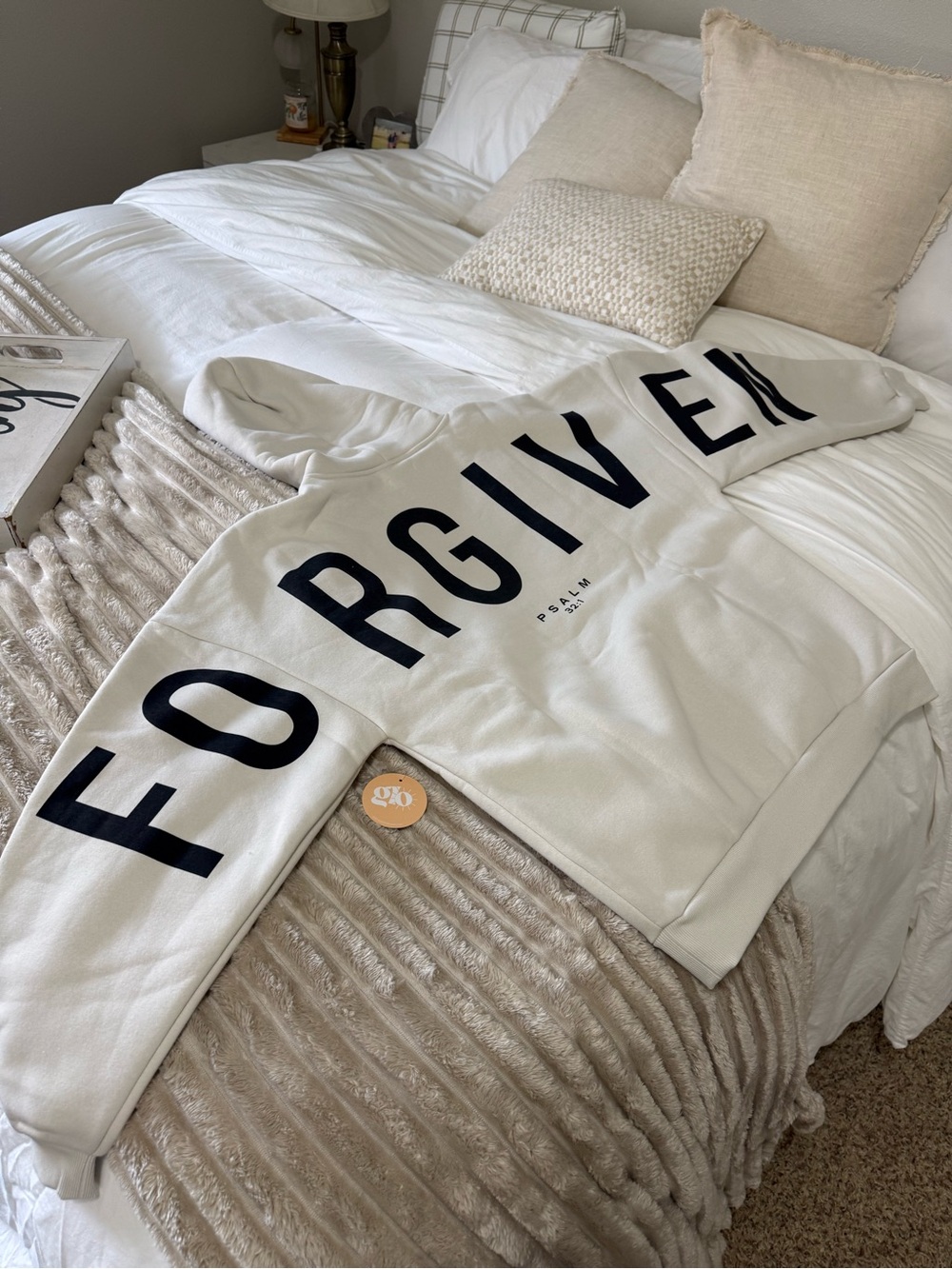 NEW Sz L GLO “Forgiven” white Christian sweatshirt